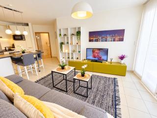 Lovely city apartment with balcony and parking - 0