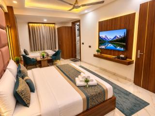 Hotel Velvet Suites By Belmount Near Delhi Aerocity and Airport - Free Airport Pickup & Drop - 5
