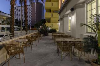 Hilton Garden Inn Miami South Beach - 1