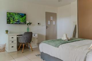Studio à Saint-Gilles-les-hauts - Clim - Parking - 9