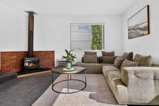 Golden Terrace Sanctuary Scenic Lakeview Retreat - 6