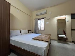 Hotel Dwarka Utsav - 4