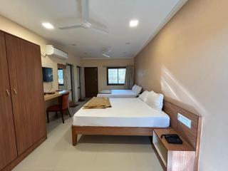 Hotel Dwarka Utsav - 1