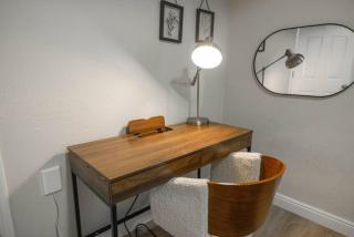 Apres Abode • Pet-Friendly Ski Retreat w/ Hot Tub - 5