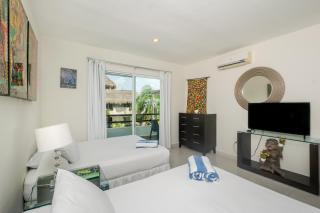 Penthouse Retreat Rooftop, Bbq & Pool - 2