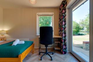Pass the Keys Charming and Central Garden Studio Flat Free Parking - 5