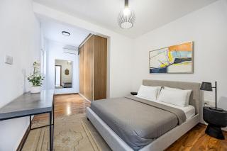 Gordonos – Modern 3Bed Apartment with Large Garden - 2