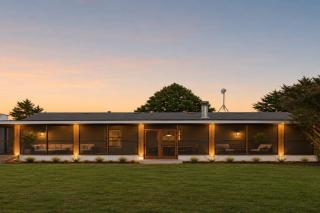 Privately Gated Guest House - 0