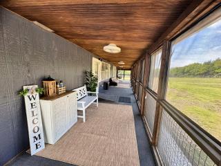 Privately Gated Guest House - 5