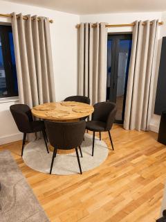 Elegant Seaview Retreat Stylish 2-Bedroom Escape - 0