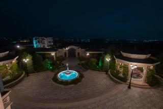 Luxury Villa 5 Rooms 650 sqm - 3