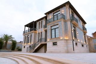 Luxury Villa 5 Rooms 650 sqm - 2