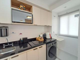 Mountain view, new studio, great location - 1