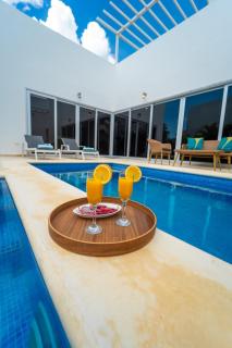Luxury Beach & Golf Villa With Private Pool - 2