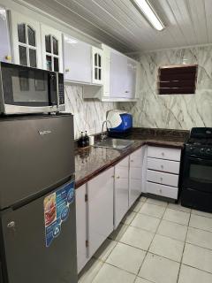Modern apartment close to hip strip and beach - 2