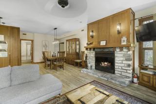 Les Eaux | 2BR Golf Retreat with Mountain Views - 6