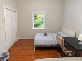 Central Light-Filled 2rd Floor -2B - 0