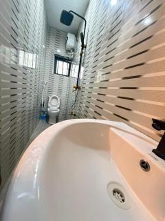 Mercy Palace Apartment and Suites - 4