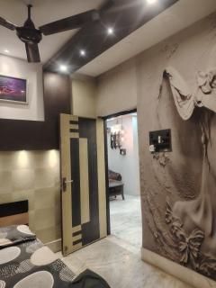 Luxury cozy 2bhk with kitchen - Entire Apartment - 3