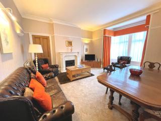 Beautiful Period Property in Central Location - Pass the Keys - Maxwelltown - 0