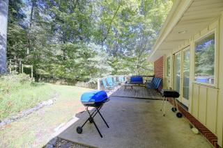 Easy Hiking & Sightseeing! Kingsport Home w/ Deck - 8