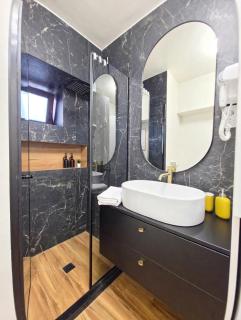 Unirii Square 4BR - 10 Guests - Old Town & Parliament - Boekarest - 5