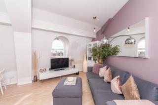 Shopper’s Oasis - Heart of Leeds City Centre - Pass the Keys - 7