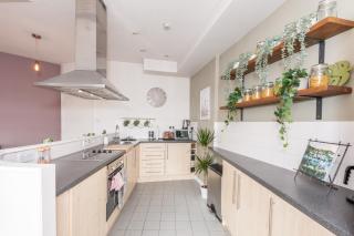 Shopper’s Oasis - Heart of Leeds City Centre - Pass the Keys - 5