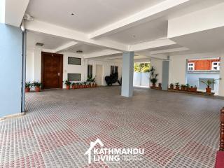 Jhamsikhel Duplex City Views and Private Terrace - 7