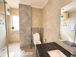 Jhamsikhel Duplex City Views and Private Terrace - 2