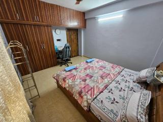 Ashok Palace Entire 2BHK Homestay 10Mins From SUM,IGKC Hospital and DN Regalia - 1