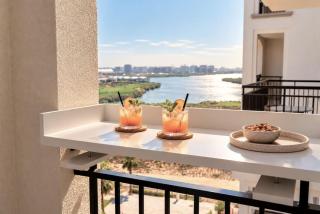 Yas Island Golf Resort 1BDR - Luxury Pools and Gym - 7