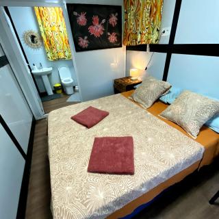 KALANI Guest House - 2