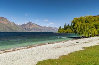 Lakefront Gem, Absolute Waterfront - 8