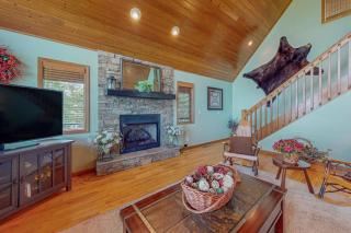 Nature's Embrace Cabin - Salem - 3
