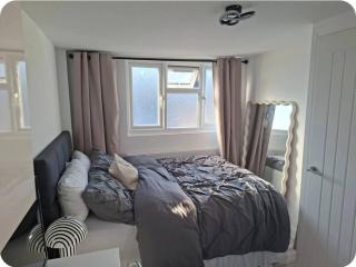Comfortable Private Ensuite - 0