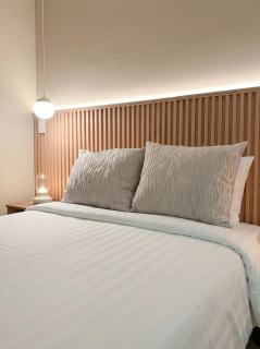 Cozy Executive Haven, Elegant & Fully Equipped - 6