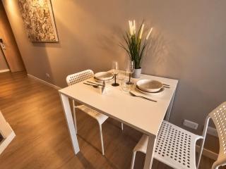Cozy Executive Haven, Elegant & Fully Equipped - 2