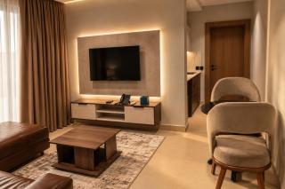 The Hill Station Hotel - 4