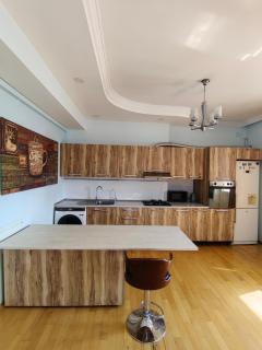 HILLTONNI VIP Hotel Apartment - 8