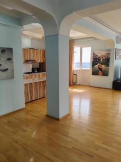 HILLTONNI VIP Hotel Apartment - 6
