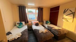Holiday Contractor House-4 Bedrooms Near Airport - 8