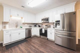 2BR Townhome - Sleeps 5 - Near GA Horse Park - Conyers - 6