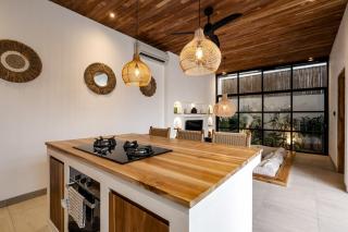 Villa Kadoo - Uluwatu by Yolla Hospitality - 1