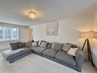 Modern house-Garden-Parking-Bedford-MK-Northants - 6