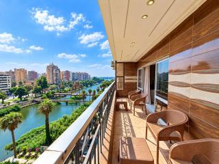 Panoramic Nile View 3BR Apartment l El Manial - 0