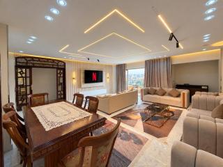 Panoramic Nile View 3BR Apartment l El Manial - 1
