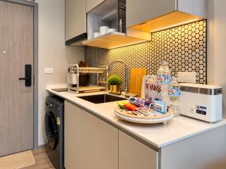 Title Serenity 1-Bedroom apartment with direct pool access by TVC SRF1709 - 4