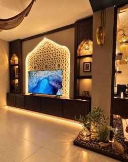 Samarah SUKOON EP4, full Sea View and pool access prime location with big terrace family & couples only , - 2