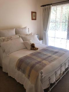 Sherwood Park bed and breakfast - 2
